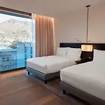 Hilton Como