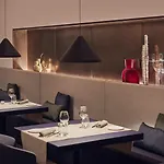 Hilton Hotel 4*