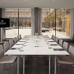 Hilton Hotel 4*