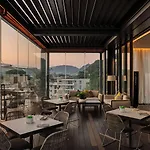Hilton 4*