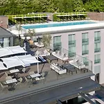 Hotell Hilton 4*