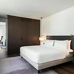 酒店 科莫湖希尔顿酒店 4*