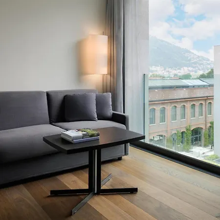 Hilton 4* Como