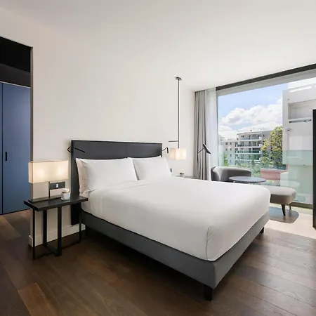 Hilton Hotel Como