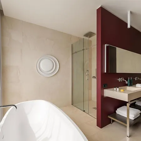 Hotel Hilton Como