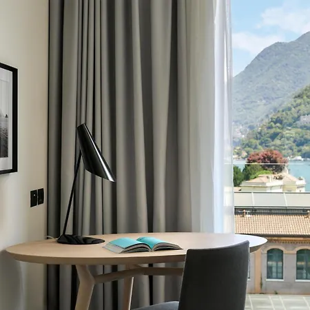 Hotel Hilton Como