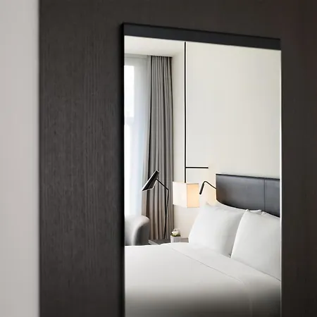 Hilton Hotel Como