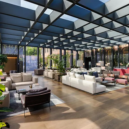 Hilton Hotel 4*