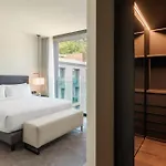 Hilton Como